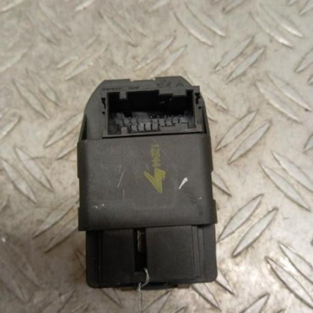 Interrupteur de leve vitre avant gauche FIAT SCUDO 1