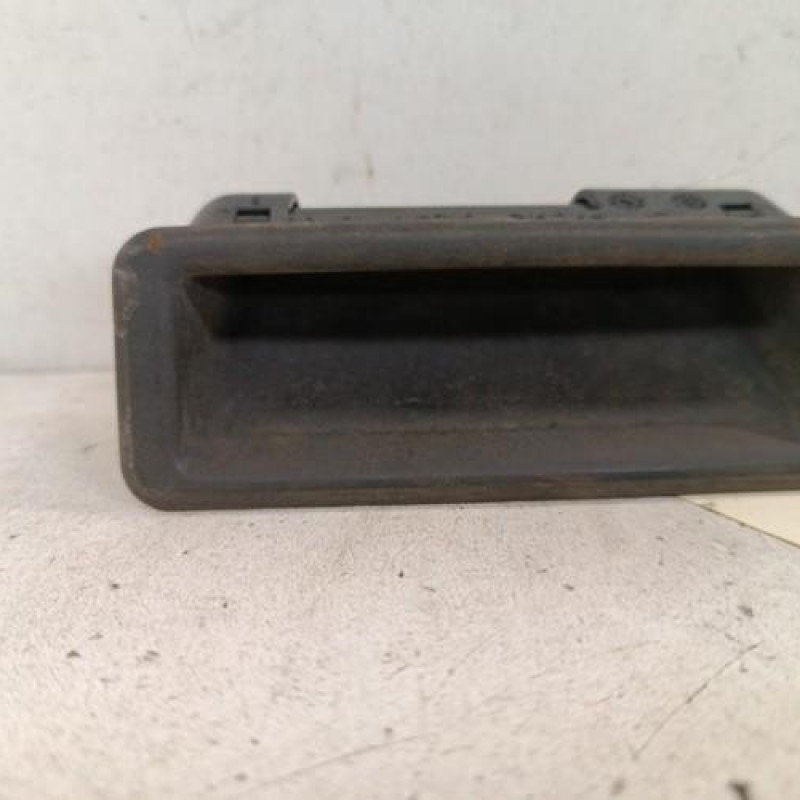 Bouton de coffre BMW X6 E71/E72 Bouton de coffre BMW X6 E71/E72
