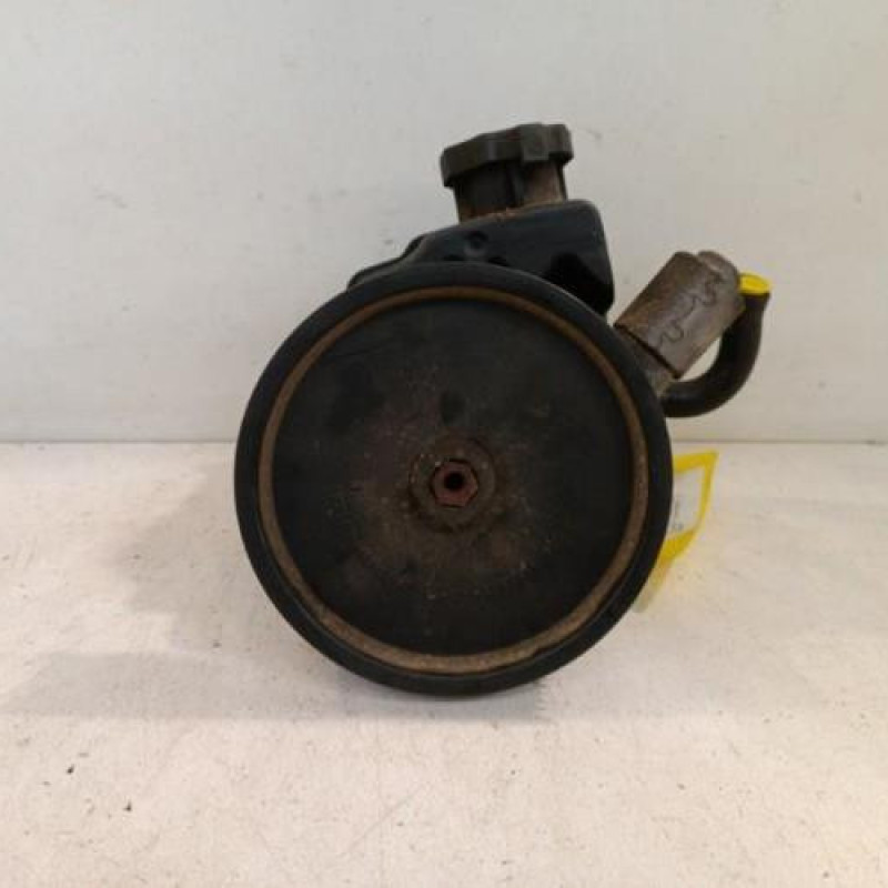 Pompe de direction MERCEDES CLASSE C 204 Pompe de direction MERCEDES CLASSE C 204