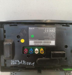 Ecran GPS RENAULT MEGANE 3 Photo n°4