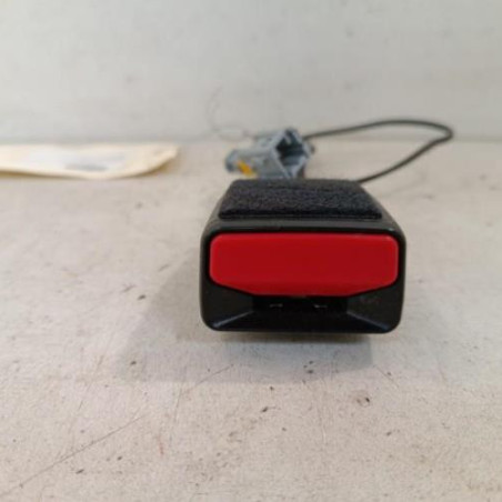 Attache ceinture avant droit PEUGEOT 208 1 Photo n°1