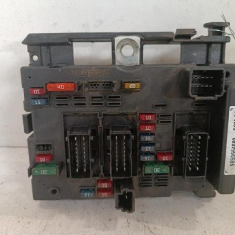 Boitier servitude moteur (BSM) PEUGEOT 307