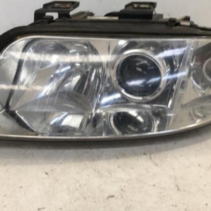 Optique avant principal gauche (feux)(phare) AUDI A6 2