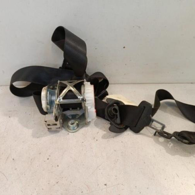 Ceinture avant droit MERCEDES CLASSE C 204 Ceinture avant droit MERCEDES CLASSE C 204