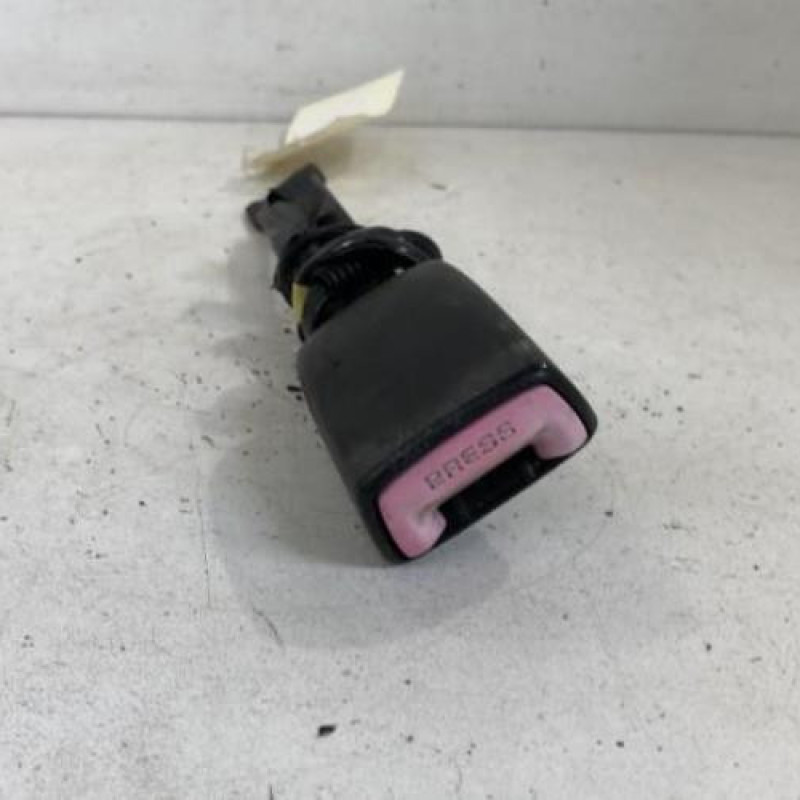 Attache ceinture avant gauche PEUGEOT 107