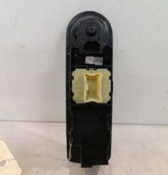Interrupteur de leve vitre avant gauche RENAULT CLIO 4