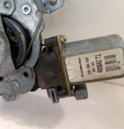 Leve vitre electrique arriere gauche PEUGEOT 206 Photo n°3
