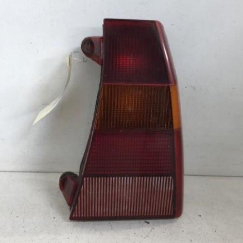 Feu arriere principal droit (feux) CITROEN AX Feu arriere principal droit (feux) CITROEN AX