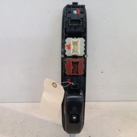Interrupteur de leve vitre avant gauche DACIA SANDERO 3