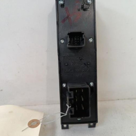 Interrupteur de leve vitre avant gauche FORD FOCUS 3