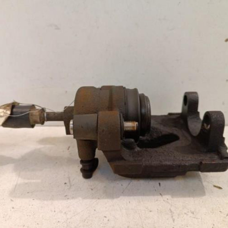 Etrier arriere gauche (freinage) BMW SERIE 1 E87 Etrier arriere gauche (freinage) BMW SERIE 1 E87