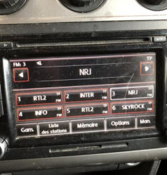 Autoradio d'origine VOLKSWAGEN TOURAN 1 Photo n°1