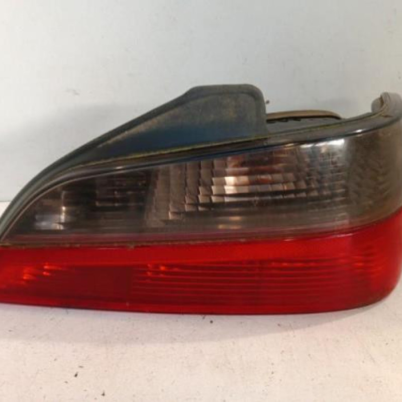 Feu arriere principal droit (feux) PEUGEOT 406 Feu arriere principal droit (feux) PEUGEOT 406