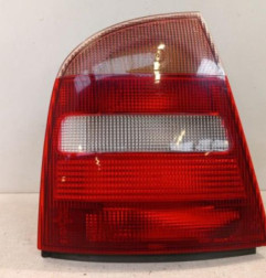 Feu arriere principal gauche (feux) SKODA OCTAVIA 1 Photo n°1