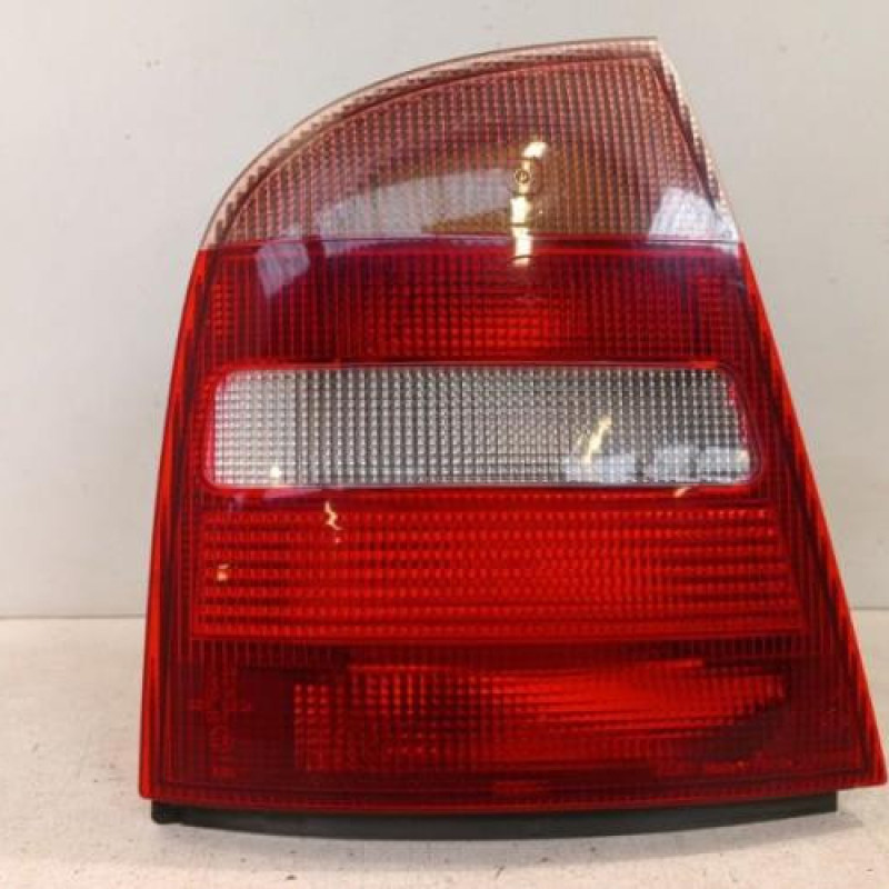 Feu arriere principal gauche (feux) SKODA OCTAVIA 1