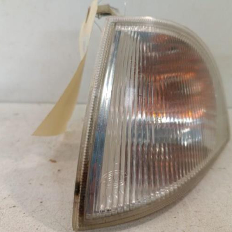 Optique avant secondaire gauche (feux)(clignotant) SKODA OCTAVIA 1