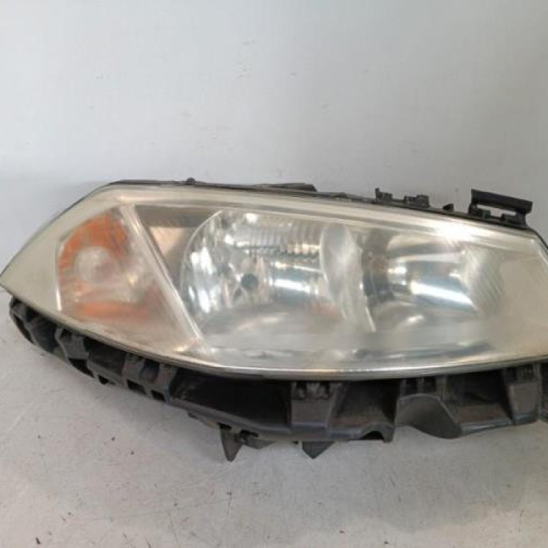 Optique avant principal droit (feux)(phare) RENAULT MEGANE 2