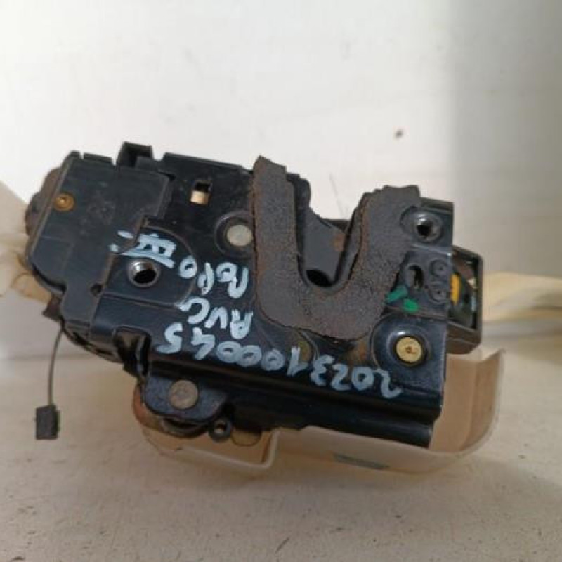 Serrure avant gauche VOLKSWAGEN POLO 4