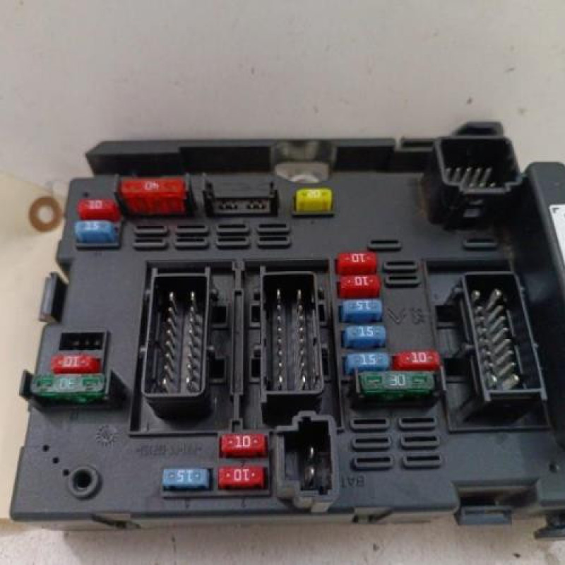 Boitier servitude moteur (BSM) PEUGEOT 206+