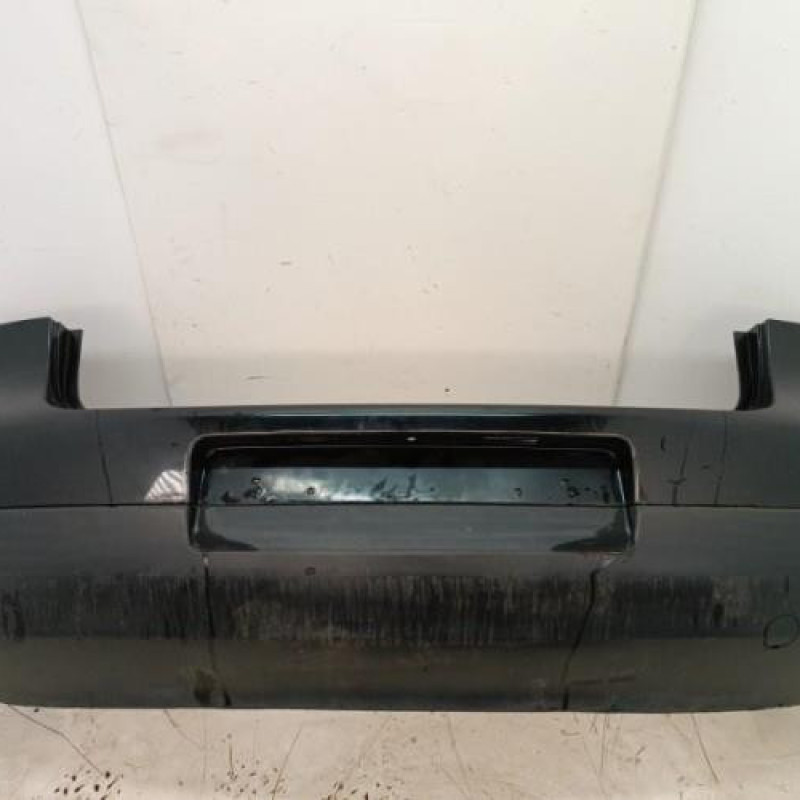 Pare choc arriere VOLKSWAGEN GOLF 5 Pare choc arriere VOLKSWAGEN GOLF 5