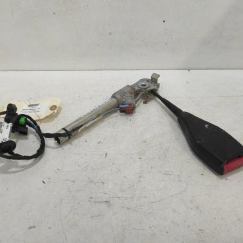 Attache ceinture avant droit RENAULT KANGOO 2