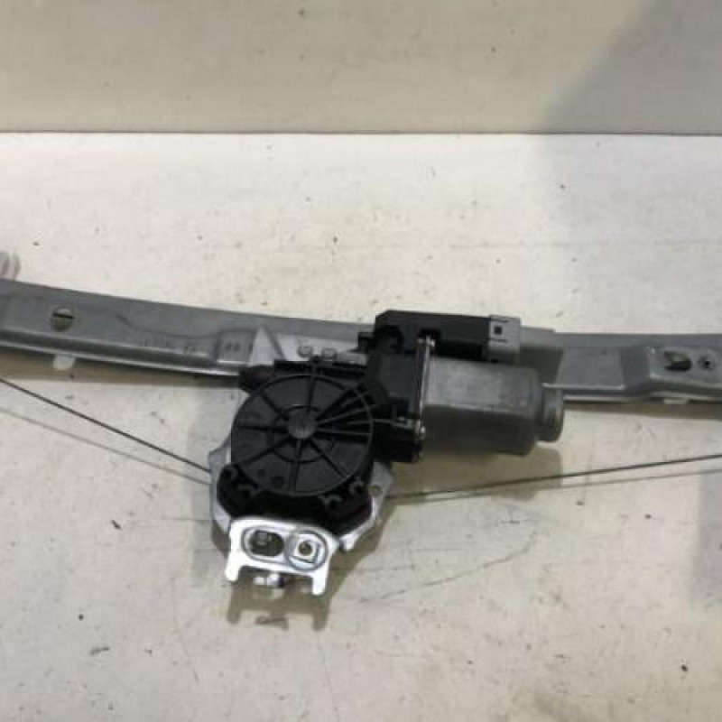 Leve vitre electrique avant droit PEUGEOT 207
