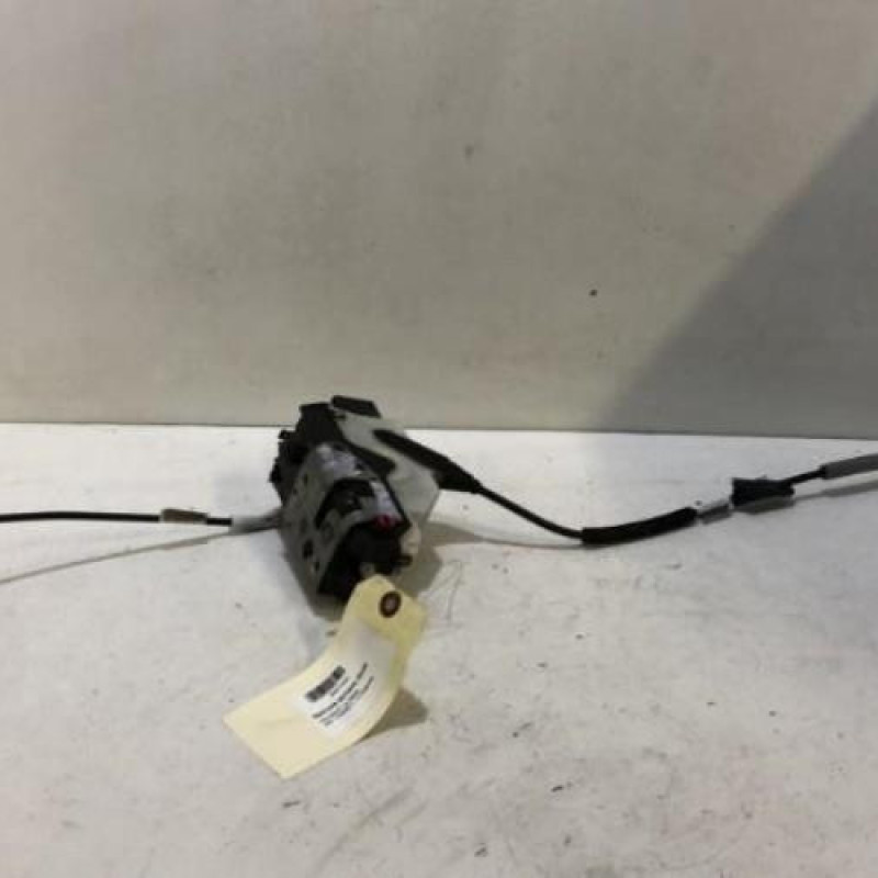 Serrure arriere droit PEUGEOT 208 1 Serrure arriere droit PEUGEOT 208 1