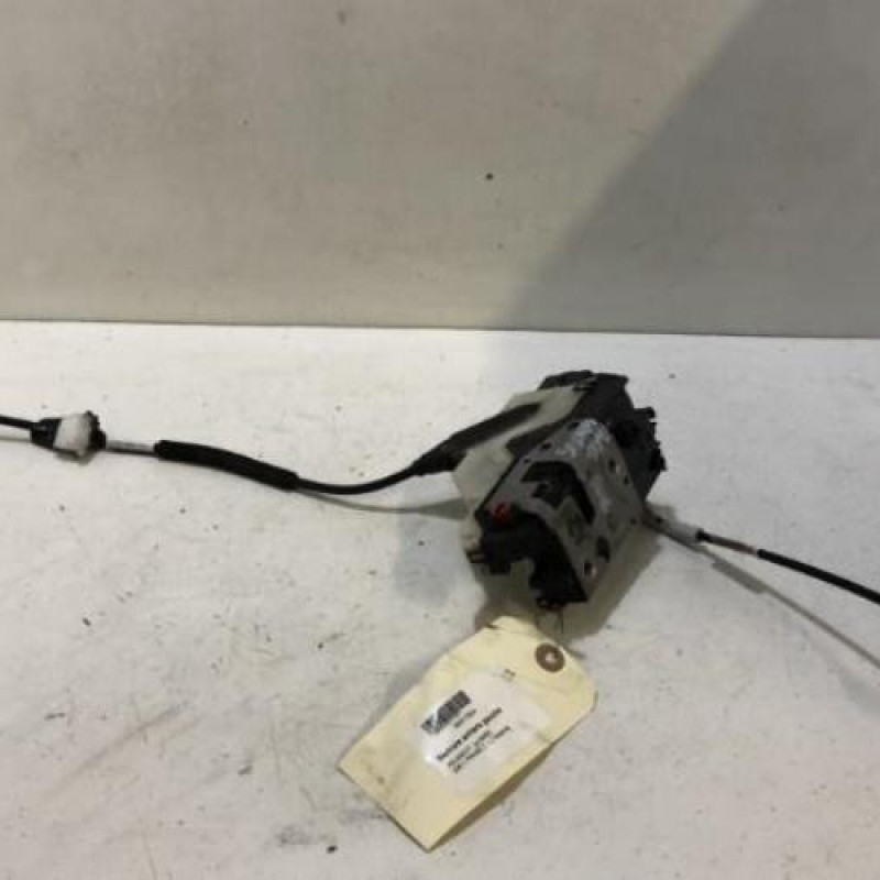 Serrure arriere gauche PEUGEOT 208 1 Serrure arriere gauche PEUGEOT 208 1
