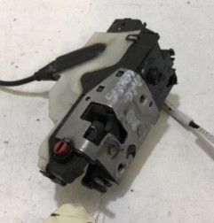 Serrure arriere gauche PEUGEOT 208 1