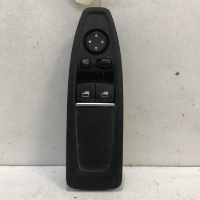 Interrupteur de leve vitre avant gauche BMW SERIE 1 F21