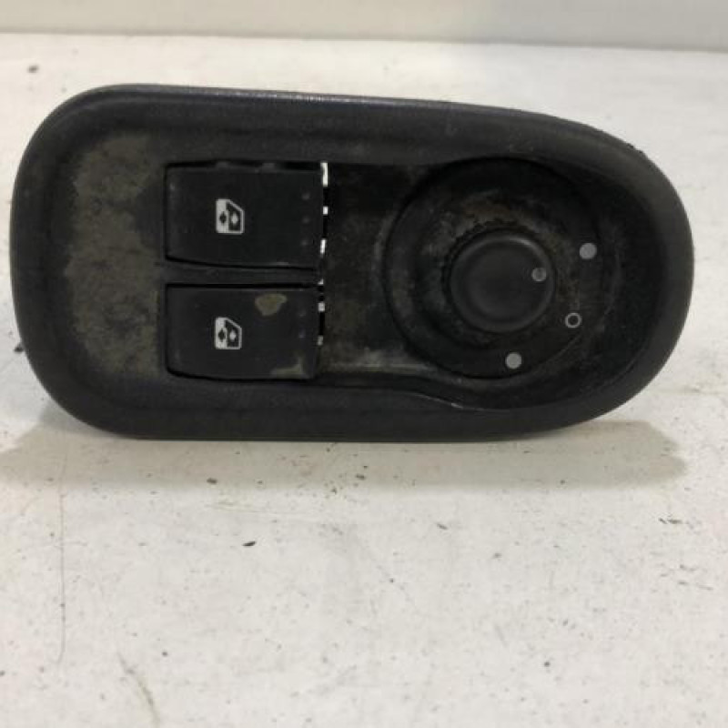 Interrupteur de leve vitre avant gauche RENAULT MASTER 3