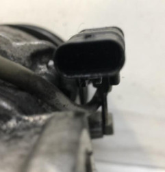 Compresseur clim BMW SERIE 3 F31 Photo n°4