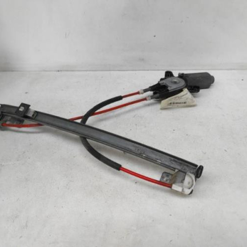 Leve vitre electrique avant gauche CITROEN SAXO