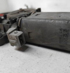 Leve vitre electrique avant gauche CITROEN SAXO Photo n°3