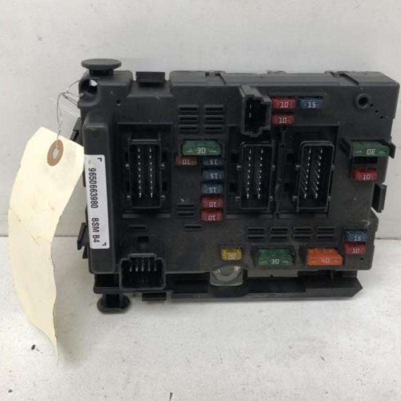 Boitier servitude moteur (BSM) PEUGEOT 206 Boitier servitude moteur (BSM) PEUGEOT 206