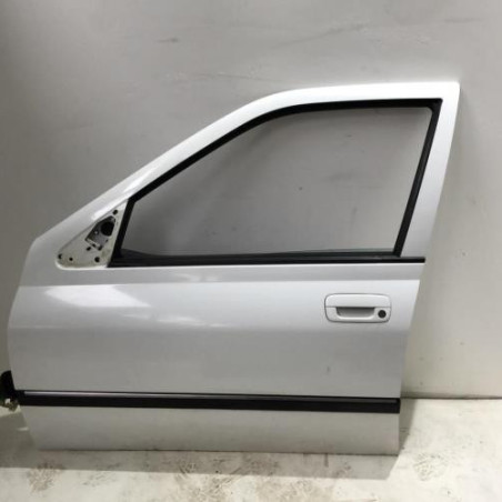 Porte avant gauche PEUGEOT 406 Photo n°1