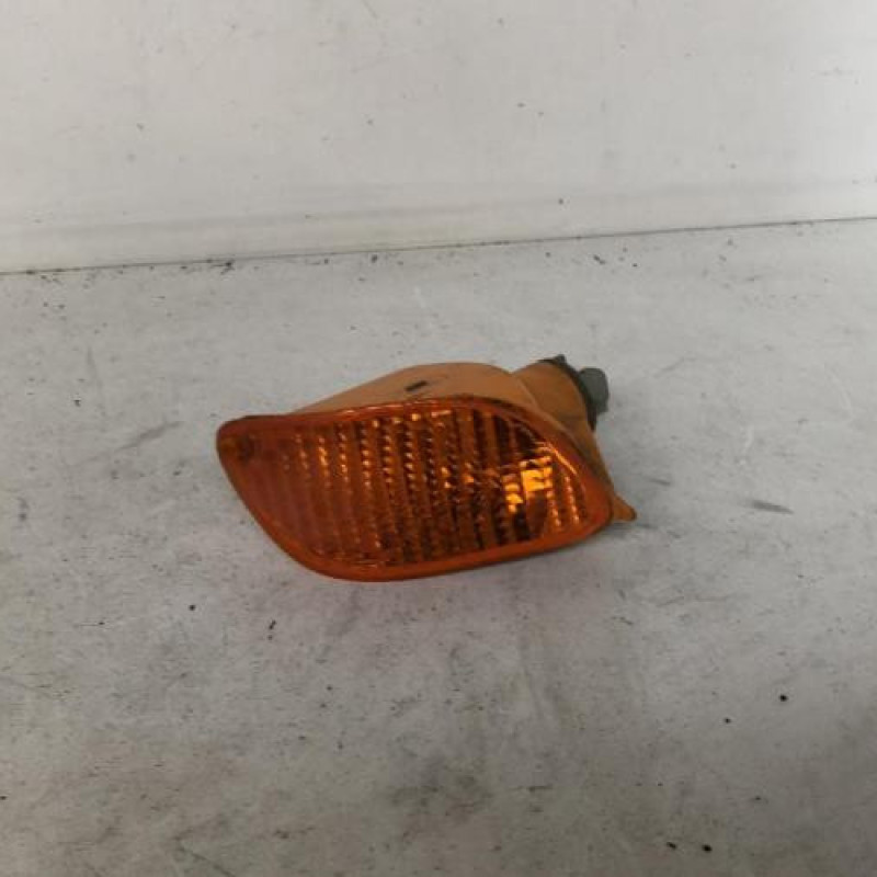 Optique avant secondaire droit (feux)(clignotant) FORD FOCUS 1
