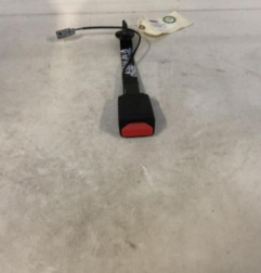 Attache ceinture avant droit RENAULT CLIO 4 Photo n°1