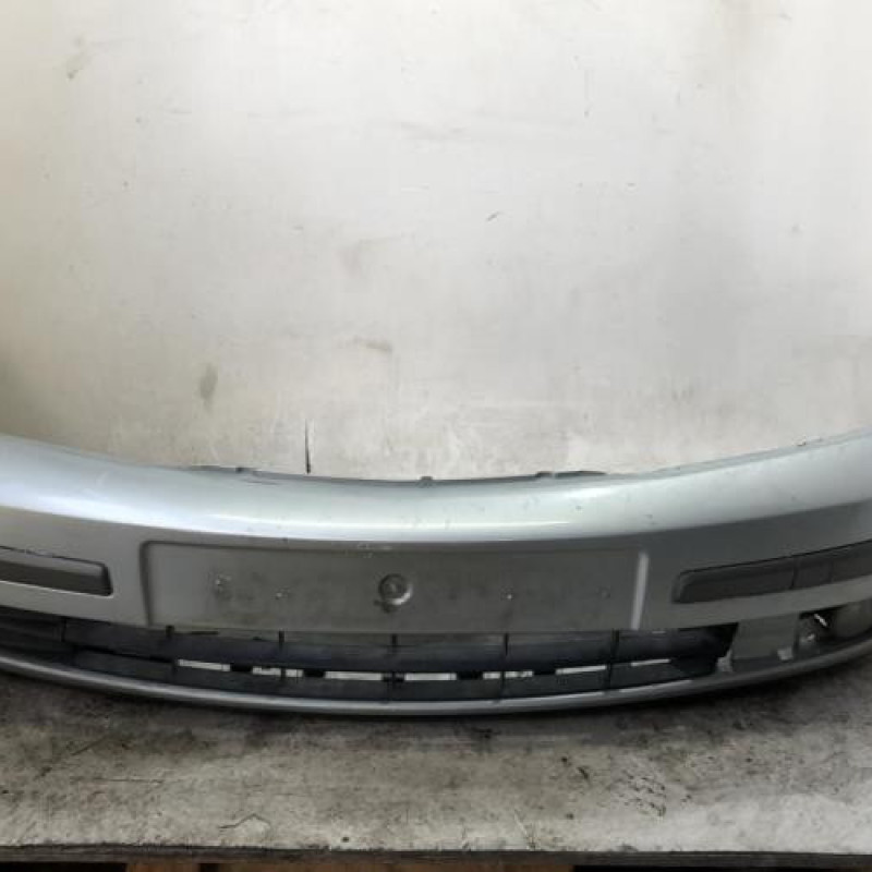 Pare choc avant RENAULT LAGUNA 2 Pare choc avant RENAULT LAGUNA 2