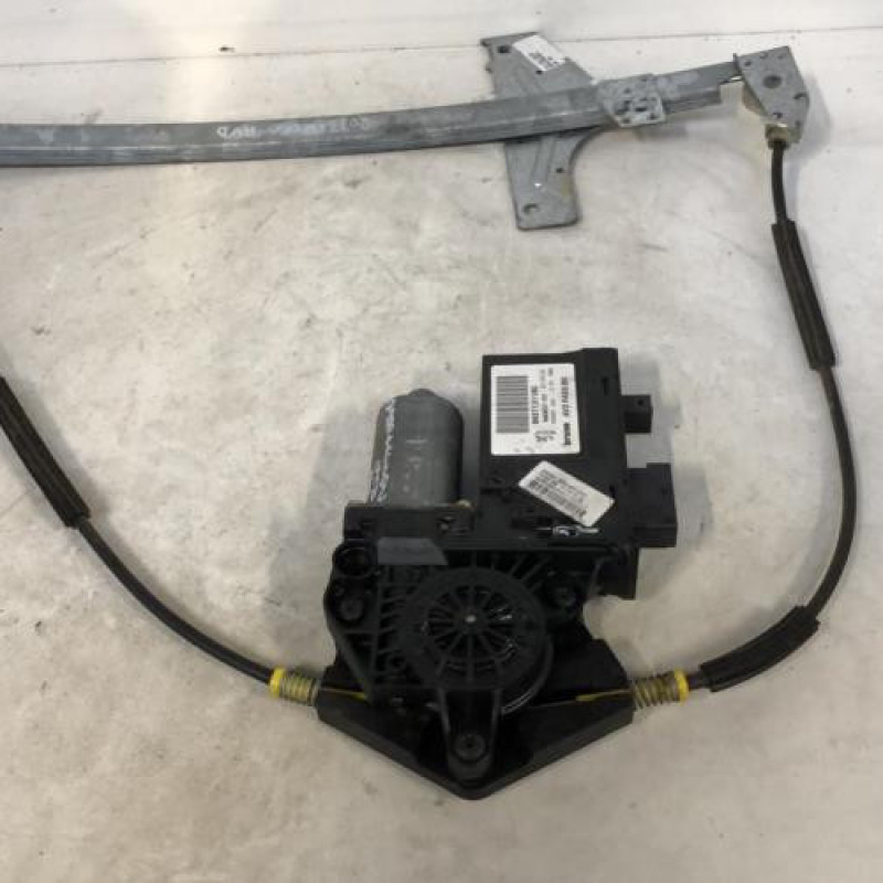 Leve vitre electrique avant droit PEUGEOT 307
