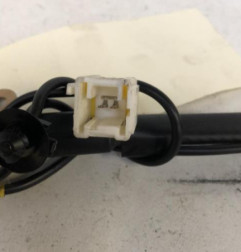 Attache ceinture avant gauche PEUGEOT 308 1 SW