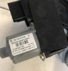 Leve vitre electrique avant gauche PEUGEOT 308 1 SW