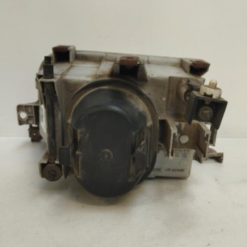 Optique avant principal droit (feux)(phare) RENAULT CLIO 1