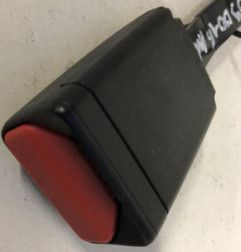 Attache ceinture avant gauche PEUGEOT 208 1