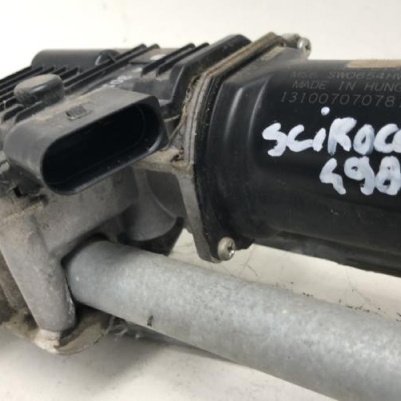 Moteur essuie glace avant VOLKSWAGEN SCIROCCO 3