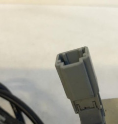 Attache ceinture avant droit FIAT 500 2