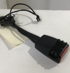 Attache ceinture avant droit AUDI A4 3