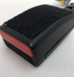 Attache ceinture avant droit PEUGEOT 208 1