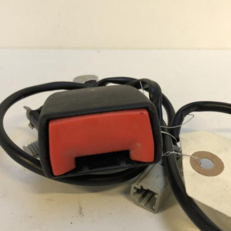 Attache ceinture avant droit FIAT 500 2