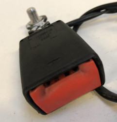 Attache ceinture avant gauche FIAT 500 2 Photo n°1